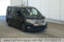 honda stepwagon 2012 CFJ1585319