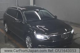 volkswagen passat-variant 2018 CFJ1643053