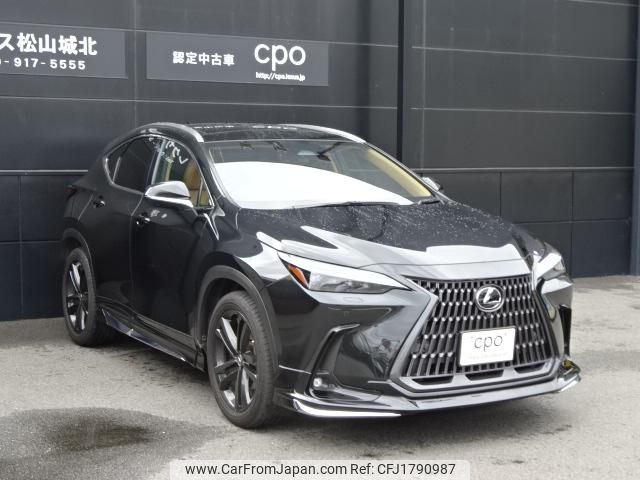 lexus nx 2022 CFJ1790987 image 2