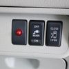 nissan elgrand 2002 CFJ1406724 image 11
