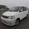 toyota noah 1999 1838-04 image 3