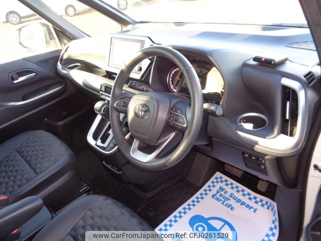 toyota voxy 2023 -TOYOTA--Voxy 6BA-MZRA95W--MZRA95-0016***---TOYOTA--Voxy 6BA-MZRA95W--MZRA95-0016***- image 2