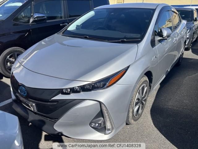 toyota prius-phv 2017 quick_quick_DLA-ZVW52_ZVW52-3007808 image 1