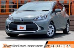 toyota aqua 2021 -TOYOTA--AQUA 6AA-MXPK11--MXPK11-2042604---TOYOTA--AQUA 6AA-MXPK11--MXPK11-2042604-