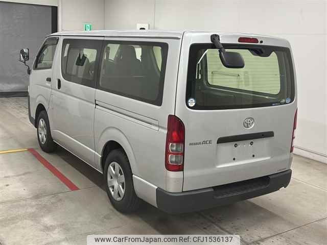 toyota regiusace-van 2020 CFJ1536137 image 2