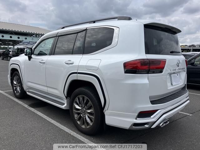 toyota land-cruiser 2024 CFJ1717203 image 2