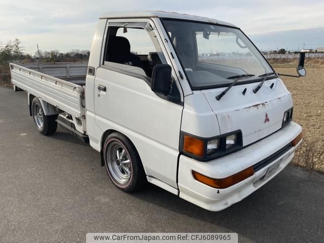 mitsubishi delica-truck 1995 GOO_NET_EXCHANGE_0720051A30200515W002 image 1