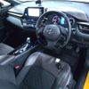 toyota c-hr 2017 quick_quick_DBA-NGX50_NGX50-2012170 image 3