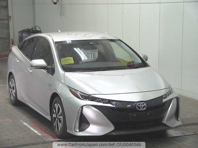 toyota prius-phv 2017 -TOYOTA--Prius PHV ZVW52--3014062---TOYOTA--Prius PHV ZVW52--3014062- image 1