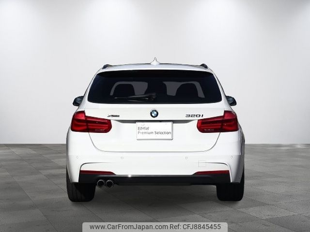 bmw 3-series 2018 CFJ8845455 image 2