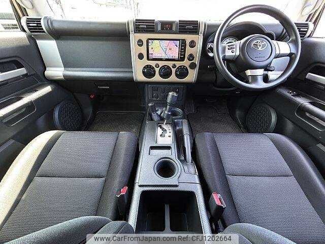 toyota fj-cruiser 2016 504928-929916 image 1