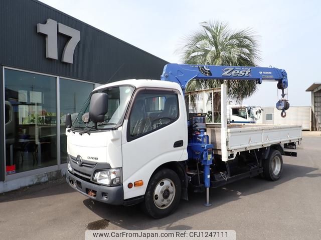 hino dutro 2017 GOO_NET_EXCHANGE_0402607A30250603W002 image 1