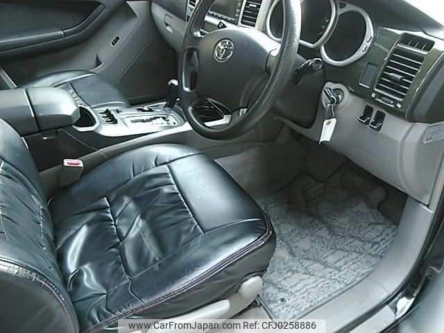 toyota hilux-surf 2004 -TOYOTA--Hilux Surf CBA-TRN215W--TRN215-0001393---TOYOTA--Hilux Surf CBA-TRN215W--TRN215-0001393- image 2