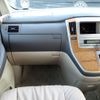 toyota alphard-v 2005 CFJ1694458 image 9