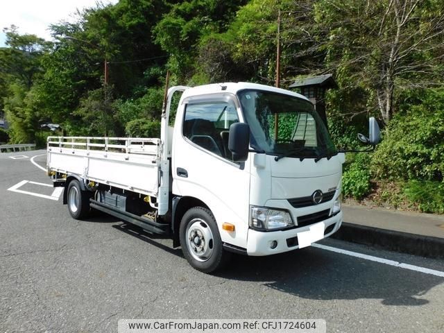 hino dutro 2016 CFJ1724604 image 1