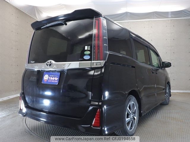 toyota noah 2017 -TOYOTA--Noah DBA-ZRR80W--ZRR80-0351879---TOYOTA--Noah DBA-ZRR80W--ZRR80-0351879- image 2