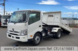 hino dutro 2022 CFJ1619881