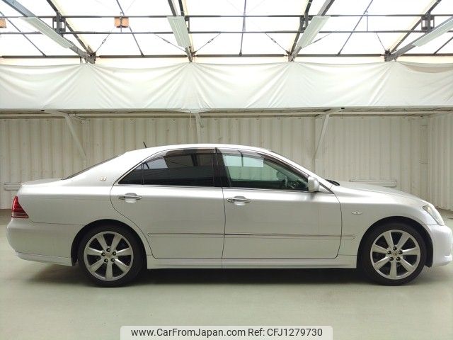 toyota crown 2006 ENHANCEAUTO_1_ea300796 image 2