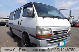 toyota regiusace-van 2002 646828-N2025030022F-12