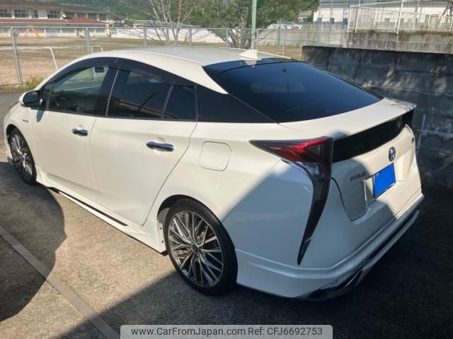 toyota prius 2016 CFJ6692753 image 2