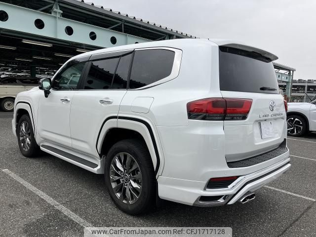 toyota land-cruiser 2024 CFJ1717128 image 2