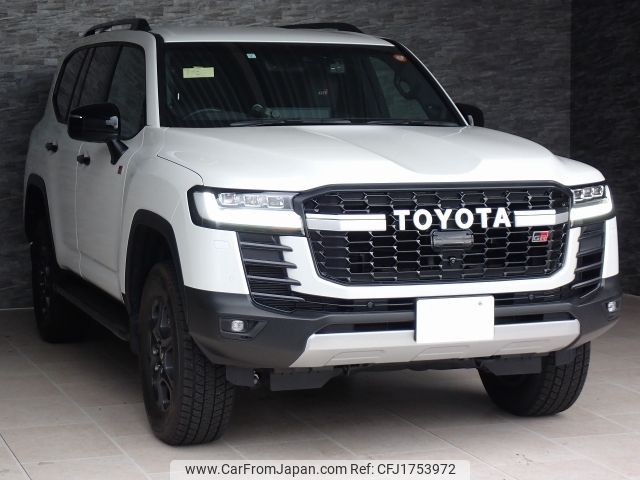 toyota land-cruiser-wagon 2023 CFJ1753972 image 2