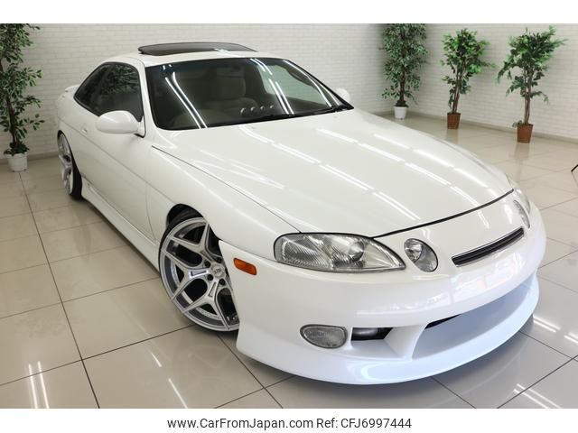 toyota-soarer-1997-43605-car_2e6ee119-ccdf-4ec1-b51a-94ccb1a5475a