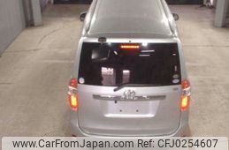 toyota noah 2008 NIKYO_LK69003