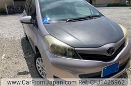 toyota vitz 2011 -TOYOTA--Vitz DBA-NSP135--NSP135-2013698---TOYOTA--Vitz DBA-NSP135--NSP135-2013698-