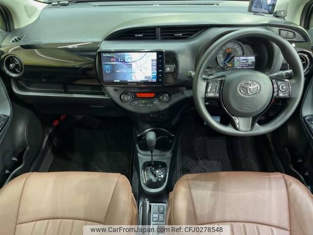 toyota vitz 2017 -TOYOTA--Vitz DAA-NHP130--NHP130-2027909---TOYOTA--Vitz DAA-NHP130--NHP130-2027909- image 2