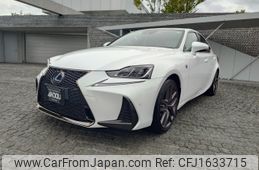 lexus is 2019 CFJ1633715