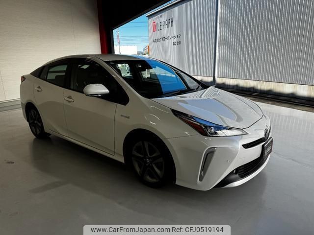 toyota prius 2019 quick_quick_ZVW51_ZVW51-8054657 image 2