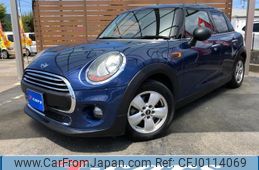 mini mini-others 2016 quick_quick_DBA-XS12_WMWXS120702C75039