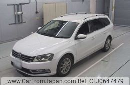 volkswagen passat-variant 2012 -VOLKSWAGEN 【豊田 300も8630】--VW Passat Variant 3CCAX-WVWZZZ3CZCE172139---VOLKSWAGEN 【豊田 300も8630】--VW Passat Variant 3CCAX-WVWZZZ3CZCE172139-