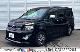 toyota voxy 2011 CFJ1833204