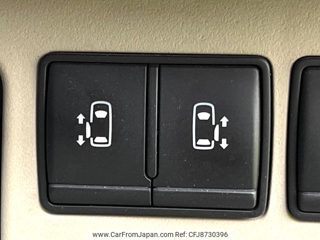 nissan serena 2012 CFJ8730396 image 2