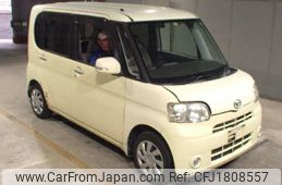 daihatsu tanto 2011 CFJ1808557