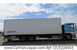 car_2ebc9720-c617-43a6-bf8c-