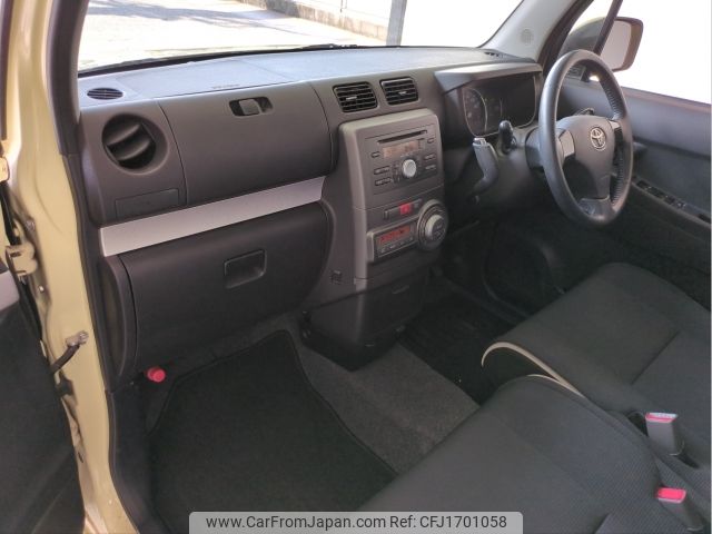toyota pixis-space 2012 CFJ1701058 image 2