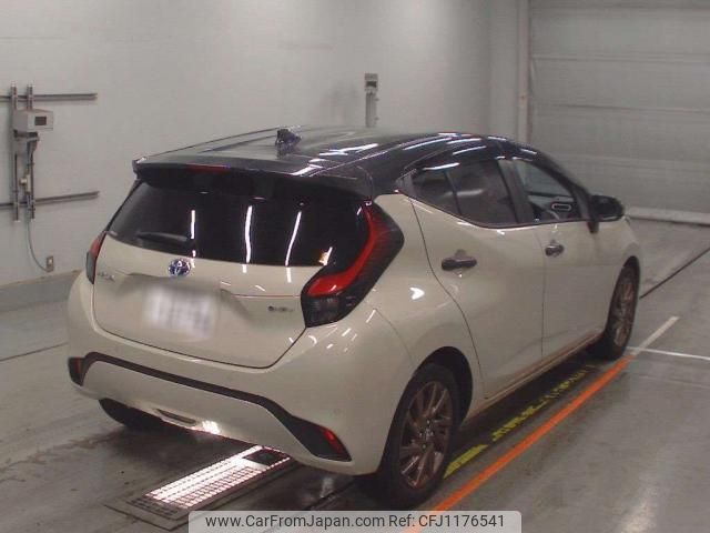 toyota aqua 2024 quick_quick_6AA-MXPK11_MXPK11-2218645 image 2