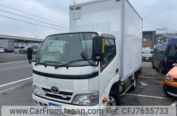 toyota-dyna-truck-2010-8983-car_2ec63ede-5828-435d-b05b-cd867e18f7b4