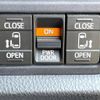 toyota voxy 2016 CFJ1677116 image 6