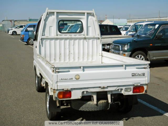 mitsubishi minicab-truck 1996 No.13204 image 2
