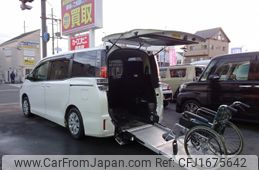 toyota voxy 2019 CFJ1675642