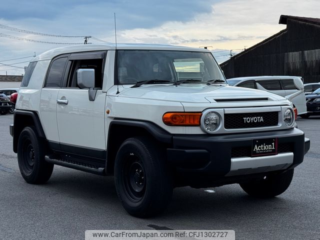 toyota fj-cruiser 2012 159 image 2