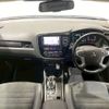 mitsubishi outlander-phev 2017 CFJ1710022 image 2