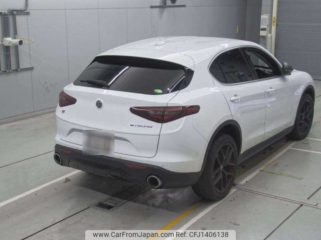 alfa-romeo stelvio 2018 -ALFA ROMEO--Alfa Romeo Stelvio 94920-ZARFAHHN1J7C18147---ALFA ROMEO--Alfa Romeo Stelvio 94920-ZARFAHHN1J7C18147- image 2