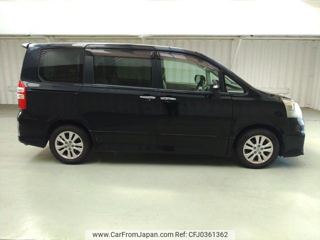 toyota noah 2011 ENHANCEAUTO_1_ea289790 image 2