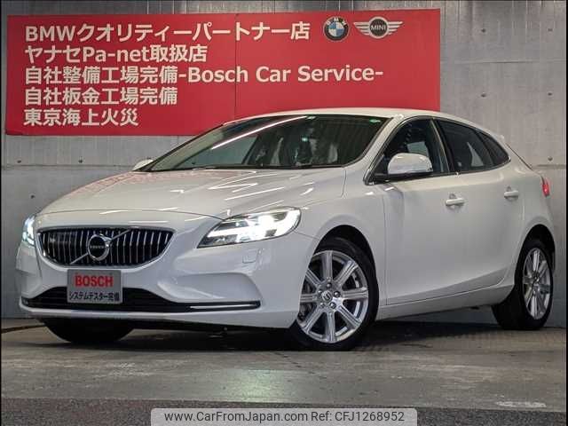 volvo v40 2018 -VOLVO--Volvo V40 LDA-MD4204T--YV1MVA8RDJ2472753---VOLVO--Volvo V40 LDA-MD4204T--YV1MVA8RDJ2472753- image 1