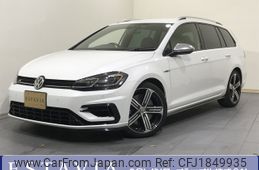 volkswagen golf-variant 2017 CFJ1849935